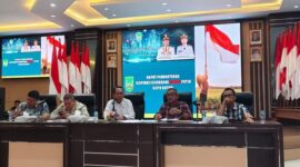 Amsakar saat memimpin Rapat Pemebentukan Koperasi Merah Putih Kota Batam di Kantor Wali Kota Batam, Selasa (27/5/2025). Foto: INIKEPRI.COM/Media Center Batam 