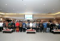 Wali Kota Batam, Amsakar Achmad memberikan sambutan sekaligus membuka acara Rapat koordinasi Ormas dan Lembaga Agama Islam se-Kota Batam di Aula Engku Hamidah Lt 4 IV, Kantor Wali Kota Batam, Kamis (29/5/2029). Foto: INIKEPRI.COM