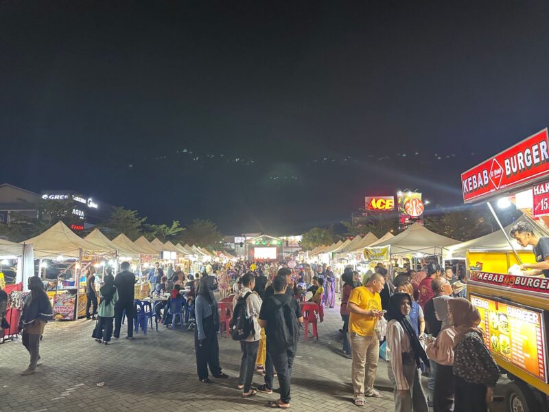 Batam Youth Fest 2025 siap kembali menggairahkan semangat ekonomi kerakyatan dengan menghadirkan Bazar Kelompok UMKM yang akan digelar pada 9–13 Mei 2025 di Mall Botania 2, Batam Center. Foto: INIKEPRI.COM