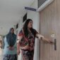 Anggota/Deputi Bidang Pelayanan Umum Ariastuty Sirait, meninjau Klinik Baloi yang terletak di salah satu titik tersibuk di Kota Batam, tepatnya di Jl. Bunga Raya No.1, Baloi Indah, Kec. Lubuk Baja, Kota Batam, pada Jum'at sore (9/5/2025). Foto: INIKEPRI.COM/BP Batam 
