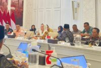 Dengan sorot mata yang menyimpan harapan, Cen Sui Lan duduk tenang di ruang kebijakan — membawa napas dari pulau-pulau sunyi yang mendamba jembatan dan jalan, agar Indonesia terasa utuh sampai ke ujung. Foto: INIKEPRI.COM