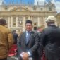 Fary Francis, Deputi Investasi dan Pengusahaan, BP Batam bersama dengan Muhaimin Iskandar, Menko Pemberdayaan Masyarakat dan Budi Arie Menteri Koperasi diutus oleh Presiden Prabowo menghadiri dan menyaksikan langsung pelantikan Paus Leo XIV  Pada Hari Minggu (18/05) di Lapangan Santo Petrus, Vatikan. Foto: INIKEPRI.COM/BP Batam 