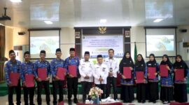 Sebanyak 11 Pegawai Pemerintah dengan Perjanjian Kerja (PPPK) Kementerian Agama (Kemenag) Kabupaten Kepulauan Anambas resmi dilantik pada Senin (26/5/2025) di Aula Pusat Layanan Haji dan Umrah Terpadu (PLHUT) Kemenag Anambas. Foto: INIKEPRI.COM