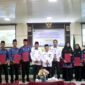 Sebanyak 11 Pegawai Pemerintah dengan Perjanjian Kerja (PPPK) Kementerian Agama (Kemenag) Kabupaten Kepulauan Anambas resmi dilantik pada Senin (26/5/2025) di Aula Pusat Layanan Haji dan Umrah Terpadu (PLHUT) Kemenag Anambas. Foto: INIKEPRI.COM