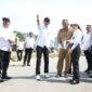 Amsakar dan Claudia meninjau dua lokasi strategis: Jalan Laksamana Bintan, tepatnya dari underpass hingga Simpang Gelael, serta Jalan Raja Isa, dari Simpang BTN hingga Simpang KDA. Foto: INIKEPRI.COM