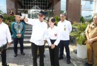 Amsakar Achmad dan Li Claudia Chandra. Foto: INIKEPRI.COM