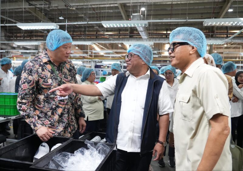 Anggota/Deputi Bidang Investasi dan Pengusahaan BP Batam, Fary Djemy Francis melakukan belanja masalah yang dihadapi oleh para investor di Kota Batam. Foto: INIKEPRI.COM/BP Batam 