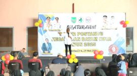 Wali Kota Batam Amsakar Achmad saat menghadiri kegiatan Silaturahmi Kader Posyandu Kecamatan Batam Kota di Mall Botania 2, Batamcenter, Kamis (29/5/2025). Foto: INIKEPRI.COM

