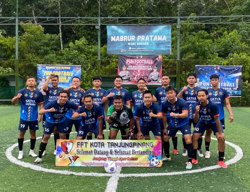 Dalam rangka menyambut Hari Bhayangkara ke-79 yang jatuh pada tahun 2025, Kepolisian Resor (Polres) Bintan, Kepulauan Riau, menggelar pertandingan Fun Football Minisoccer. Foto: INIKEPRI.COM