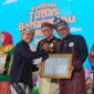 Pemko Tanjungpinang resmi menerima penghargaan dari Kementerian Pendidikan Dasar dan Menengah (Kemendikdasmen) Republik Indonesia. Foto: INIKEPRI.COM/Tanjungpinangkota