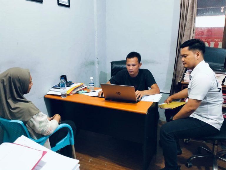 Kasus dugaan investasi bodong yang melibatkan mantan karyawan BNI Life Cabang Dabo Singkep, Kabupaten Lingga, Kepulauan Riau, Kepolisian Resor (Polres) Lingga menetapkan SR sebagai tersangka, Rabu (7/5/2025). Foto: INIKEPRI.COM