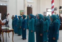 Bupati Cen Sui Lan secara resmi mengukuhkan dan melantik Ketua serta Pengurus TP PKK Kabupaten Natuna masa bhakti 2025–2030. Foto: INIKEPRI.COM