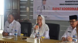 Bupati Natuna Cen Sui Lan secara resmi membuka kegiatan Rapat Koordinasi Pemerintah Desa se-Kabupaten Natuna pada Rabu, 28 Mei 2025, bertempat di RM. Natuna Food. Foto: INIKEPRI.COM