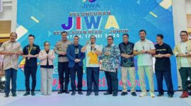 Wakil Gubernur Kepulauan Riau Nyanyang Haris Pratamura, mewakili Pemerintah Provinsi Kepulauan Riau, meresmikan peluncuran program ini bersama Konsulat Jenderal Republik Indonesia (KJRI) Johor Bahru serta para pelaku industri pariwisata dari Johor dan Kepri, bertempat di Atrium Timur Mega Mall Batam Centre, Sabtu (17/5). Foto: INIKEPRI.COM/KepriProv
