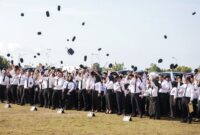 Upacara Penyerahan Surat Keputusan (SK) Pengangkatan CPNS dan PPPK Tahap 1 Formasi Tahun 2024 di Halaman Kantor Gubernur Kepri, Dompak, Tanjungpinang. Foto: INIKEPRI.COM