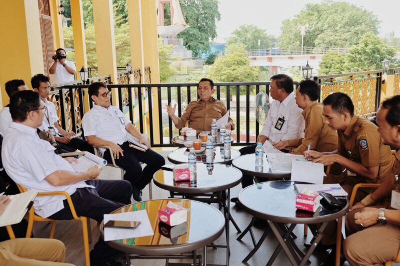 Rapat Koordinasi Pelaksanaan Pekerjaan yang Bersumber dari Dana APBN, Program Inpres, dan lainnya untuk Tahun Anggaran 2025 dan 2026 di Gedung LAM Kepri, Tanjungpinang, Senin (5/5). Foto: INIKEPRI.COM/Diskominfo Kepri
