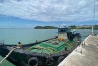 KM Meneer Diamankan TNI AL di Batam, Diduga Bawa 20 Ton Solar Ilegal. Foto: Istimewa 