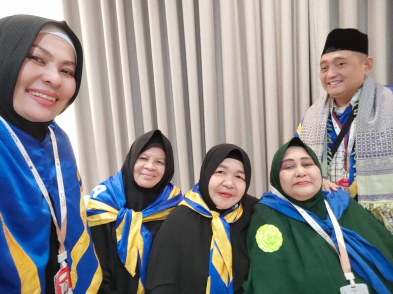 empat jemaah asal Kabupaten Kepulauan Anambas yang tergabung dalam Kloter 17 Embarkasi Batam (BTH) kini telah tiba dengan selamat di Kota Madinah, Sabtu (21/6/2025). Foto: INIKEPRI.COM
