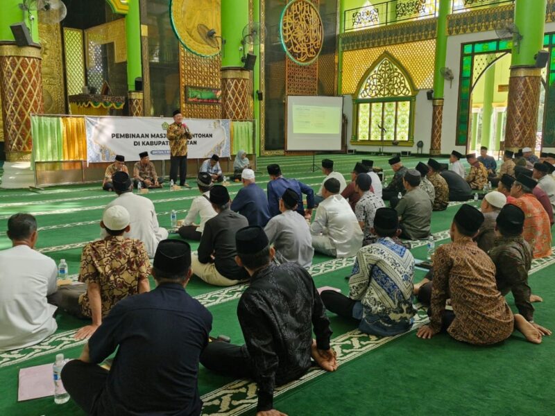 Kanwil Kemenag Kepri menggelar Pembinaan Masjid Percontohan di Masjid Nurul Iman Kijang, Bintan, Kamis (5/6/2025). Foto: INIKEPRI.COM