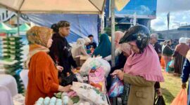 Gerakan Pangan Murah (GPM) yang digelar Dinas Pertanian, Pangan, dan Perikanan (DPPP) Kota Tanjungpinang bekerja sama dengan Bank Indonesia Perwakilan Kepri, mendapat sambutan antusias dari masyarakat. Foto: INIKEPRI.COM