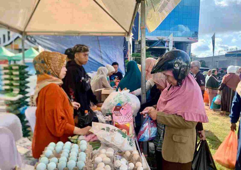 Gerakan Pangan Murah (GPM) yang digelar Dinas Pertanian, Pangan, dan Perikanan (DPPP) Kota Tanjungpinang bekerja sama dengan Bank Indonesia Perwakilan Kepri, mendapat sambutan antusias dari masyarakat. Foto: INIKEPRI.COM