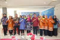 Ketua Tim Penggerak PKK Kota Batam, Hj. Erlita Amsakar mengunjungi Lembaga Pemasyarakatan (Kalapas) Perempuan Kelas II B Batam. Foto: INIKEPRI.COM