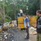 penumpukan sampah di kawasan Bukit Beliung, Tanjung Riau, Amsakar-Li Claudia langsung memerintahkan jajaran terkait untuk bergerak cepat di lapangan. Foto: INIKEPRI.COM