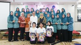 Dinas Tenaga Kerja (Disnaker) Kota Batam menggelar Pelatihan dan Sertifikasi Tata Rias Pengantin yang diikuti oleh 90 peserta dalam dua sesi pelatihan. Foto; INIKEPRI.COM