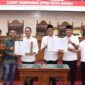 Pengesahan Rancangan Peraturan Daerah (Ranperda) tentang Penyelenggaraan Angkutan Massal Berbasis Jalan, Selasa (17/6/2025). Foto: INIKEPRI.COM