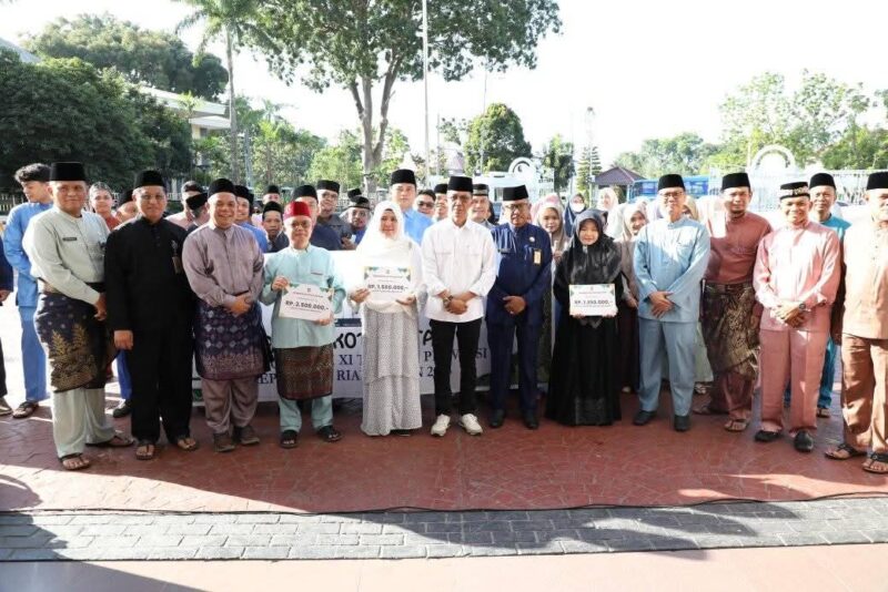 acara pelepasan kafilah yang digelar di halaman Kantor Wali Kota Batam, Jumat (20/6/2025). Foto: INIKEPRI.COM