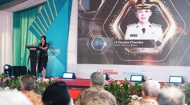 Wakil Wali Kota Batam/Kepala BP Batam, Li Claudia Chandra saat memberi sambutan diacara Grand Opening RSAB Batu Aji Batam pada Kamis (26/06/2025). Foto: INIKEPRI.COM/Media Center Batam 
