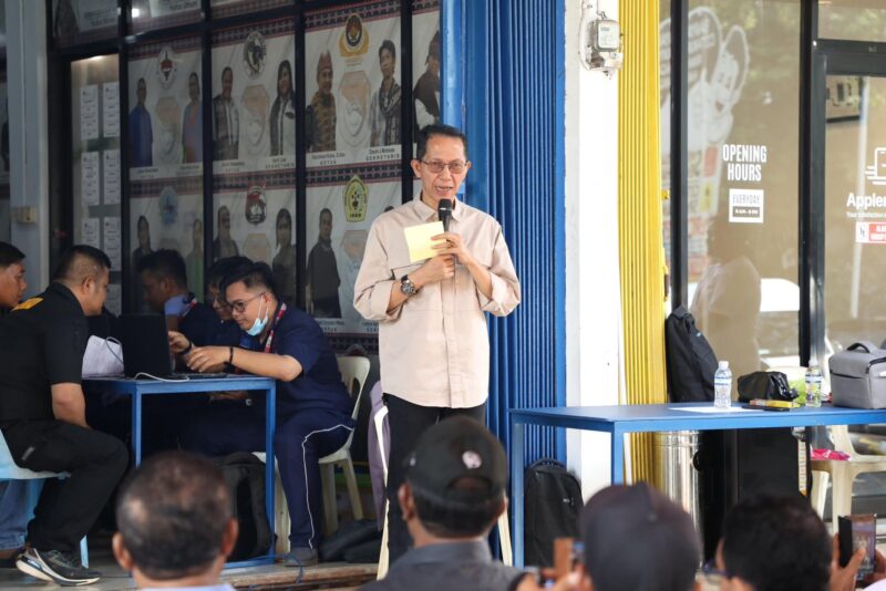 Paguyuban Keluarga Nusa Tenggara Timur (PK NTT) menggelar kegiatan donor darah dan sosialisasi BPJS Kesehatan serta BPJS Ketenagakerjaan Tahun 2025, bertempat di Sekretariat PK NTT, Ruko Royal Sincom Batamcentre, Sabtu (28/6/2025). Foto: INIKEPRI.COM/Media Center Batam 