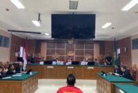 Majelis Hakim Pengadilan Negeri Batam menjatuhkan hukuman penjara seumur hidup kepada mantan Kasat Narkoba Polresta Barelang, Kompol Satria Nanda.