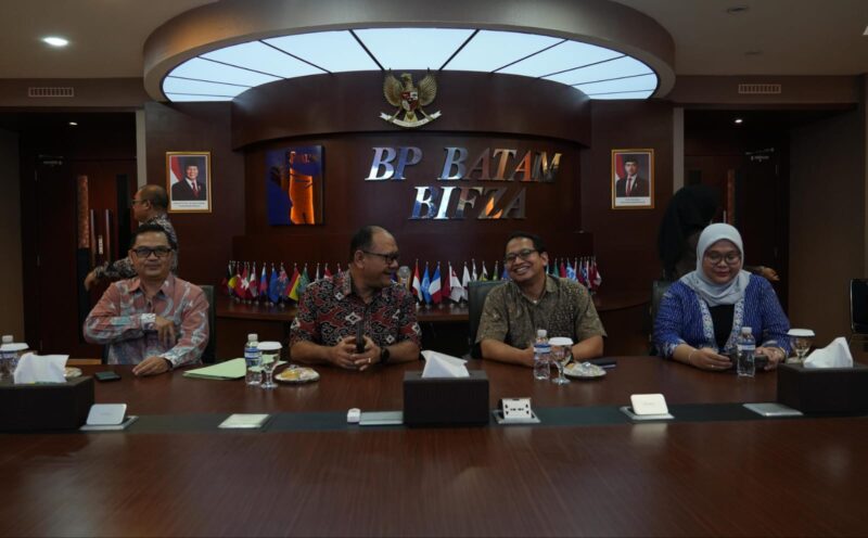 Sekretariat Jenderal DPR RI melalui Kepala Bagian Administrasi Barang Milik Negara (BMN), Dedy Bagus Prakasa dan tim mengunjungi BP Batam untuk mempelajari tata cara pengelolaan aset BP Batam berdasarkan Peraturan Menteri Keuangan (PMK) Nomor 171 Tahun 2023 pada Rabu (11/6/2025) di Marketing Centre. Foto: INIKEPRI.COM/BP Batam
