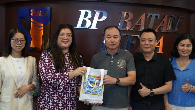 BP Batam menerima audiensi dari calon investor asal Tiongkok, Sion International, pada Jumat (13/6/2025), di Ruang Presentasi Marketing Centre. Foto: INIKEPRI.COM/BP Batam 