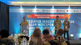 Indonesian Risk Professional Association (IRPA) bersama Badan Sertifikasi Manajemen Risiko (BSMR) menyelenggarakan Seminar Nasional dan Inaugurasi Certified Risk Management (CRM) pada Rabu (18/6). Foto: INIKEPRI.COM