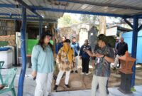 BP Batam menertibkan sejumlah bangunan yang berada di Daerah Tangkapan Air (DTA) Waduk Tembesi, Rabu (25/6/2025). Foto: INIKEPRI.COM/BP Batam 