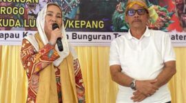 Bupati Natuna Cen Sui Lan dan Wakil Bupati Jarmin saat menghadiri kegiatan Pekan Muharam di Desa Harapan Jaya, Sabtu (28/6/2025). Foto: Istimewa 