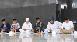 Pemerintah Kota Tanjungpinang memperingati Tahun Baru Islam 1 Muharram 1447 Hijriah bersama masyarakat di Masjid Baiturrahman, Jalan Sei Jang, Minggu (29/6/2025). Foto: INIKEPRI.COM/Tanjungpinangkota