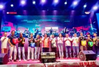 Wakil Wali Kota Tanjungpinang, Raja Ariza, menutup Lomba Perahu Naga dalam rangka Sembahyang Keselamatan Laut yang digagas Yayasan Sangharama Bodhissattva di Pelantar III, Senin (9/6) malam. Foto: INIKEPRI.COM/Tanjungpinangkota
