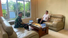 Komandan Lanud Hang Nadim, Letkol Pnb Hendro Sukamdani, M.Tr.Opsla, melakukan kunjungan kehormatan (anjangsana) ke Kantor Pertanahan (BPN) Kota Batam, Rabu (11/6). Foto: INIKEPRI.COM