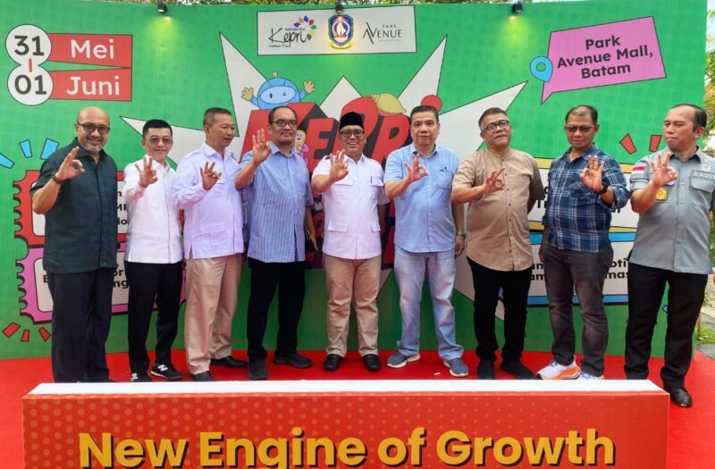 Wakil Gubernur Kepri Nyanyang Haris Pratamura membuka Kepri Creative Explore 2025. Foto: INIKEPRI.COM