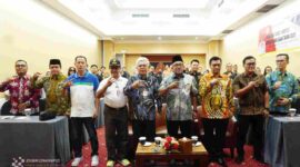 Wali Kota Tanjungpinang, Lis Darmansyah, menghadiri sekaligus membuka secara resmi kegiatan Bimbingan Teknis (Bimtek) Kepada Pelaku Usaha Tahun 2025. Foto: INIKEPRI.COM