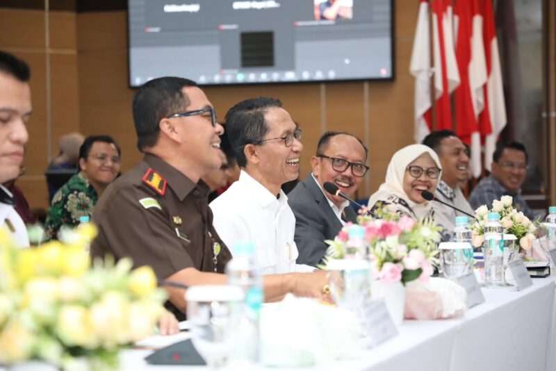 Komisi XIII DPR RI menggelar Konsultasi Publik terkait Rancangan Perubahan Kedua Undang-Undang Perlindungan Saksi dan Korban di Kantor Wali Kota Batam, Rabu (2/7/2025). Foto: INIKEPRI.COM/Media Center Batam