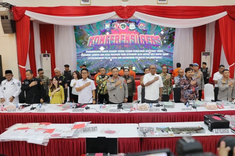 Wakil Wali Kota Batam sekaligus Wakil Kepala BP Batam, Li Claudia Chandra, menyampaikan apresiasi atas keberhasilan pengungkapan kasus dugaan tindak pidana pemalsuan sertifikat tanah yang diungkap oleh Satgas Anti Mafia Tanah Polda Kepri bersama jajaran Polresta Tanjungpinang. Foto: INIKEPRI.COM/Media Center Batam 