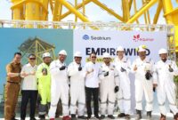 Wali Kota Batam, Amsakar Achmad, menghadiri secara langsung acara Syukuran Pelepasan Jacket untuk proyek Empire Wind (Wind Tower) yang akan dikirim ke Amerika Serikat. Acara tersebut berlangsung di Seatrium Batam Yard, Senin (7/7/2025). Foto: INIKEPRI.COM/Media Center Batam
