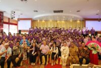 Li Claudia Chandra saat membuka acara Hamba Tuhan Bermazmur I, di Hotel Vista Batam, Senin (7/7/2025). Foto: INIKEPRI.COM/Media Center Batam 