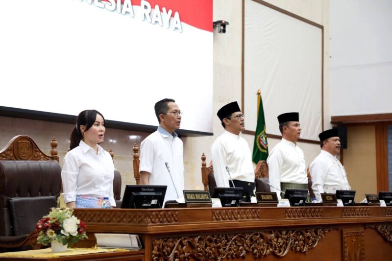 Rapat Paripurna di DPRD Kota Batam. Foto: INIKEPRI.COM