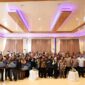 Wali Kota Batam Amsakar Achmad bersama Wakil Wali Kota Li Claudia Chandra menyapa langsung warga hinterland melalui agenda silaturahmi dengan Ketua RT, RW, dan LPM se-Kecamatan Galang dan Bulang. Kegiatan ini digelar di Aula Kepri Seafood Restaurant, Jembatan 3 Setokok, Sabtu (12/7/2025). Foto: INIKEPRI.COM