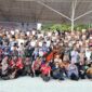 Wali Kota Batam Amsakar Achmad berfoto bersama seusai menjadi inspektur upacara dalam peringatan Hari Koperasi Nasional ke-78 Tingkat Batam di Dataran Engku Putri, Senin (14/7). Foto: INIKEPRI.COM